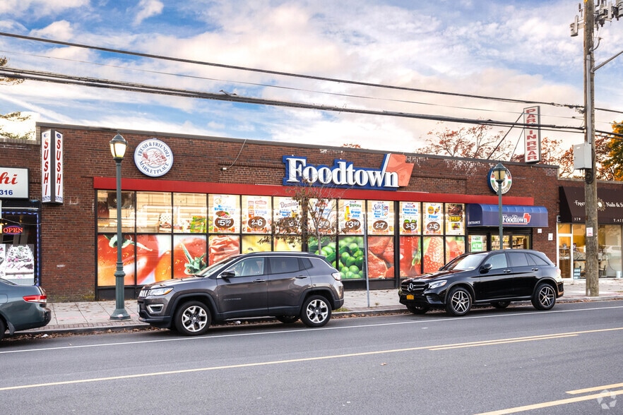 More Photos Of 361-385 Merrick Ave, Merrick Storefront For Lease
