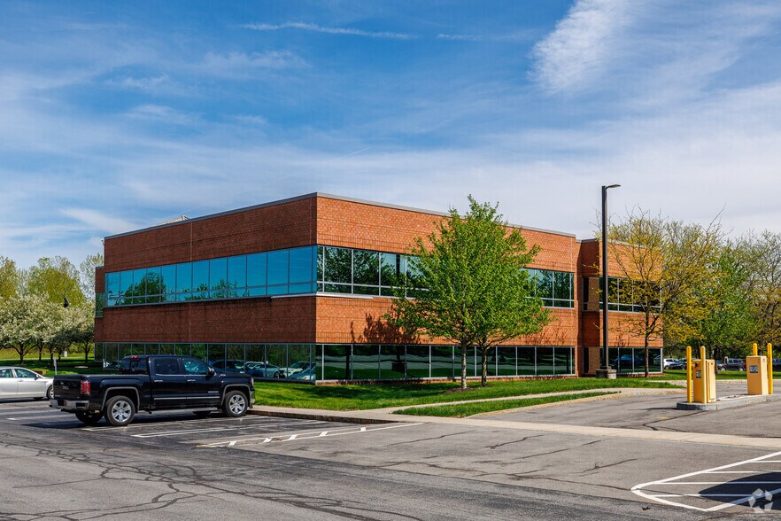 More Photos Of 251 Salina Meadows Pky, Syracuse Office For Sale