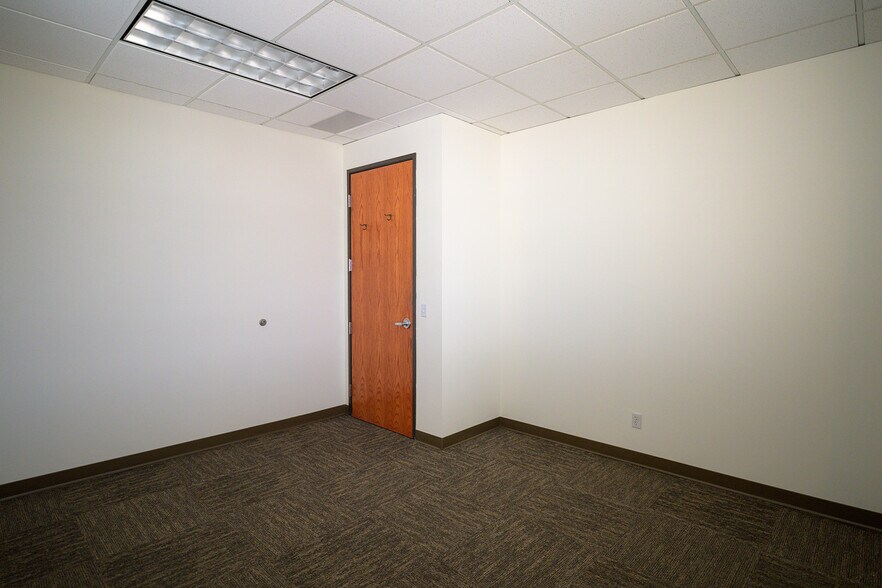 More Photos Of 9226 Teddy Ln, Lone Tree Office For Lease