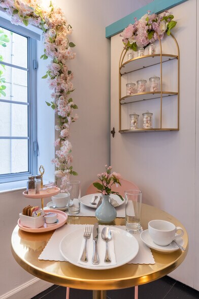 More Photos Of 205 Collins Ave, Miami Beach Hotel For Sale