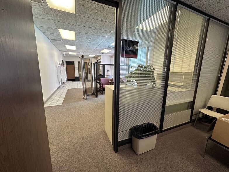 More Photos Of 1219 N Mitchell St, Cadillac Bank For Lease