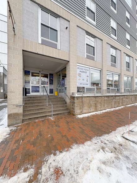 More Photos Of 21 Chestnut St, Portland Apartments For Sale