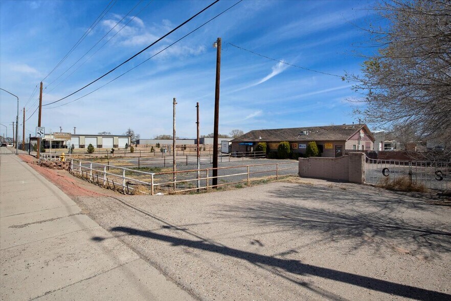 More Photos Of 2100 Bosque Farms Blvd, Peralta Auto Repair For Sale