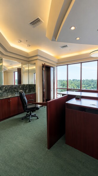 More Photos Of 2301 Longleaf Blvd, Lake Wales Office For Lease