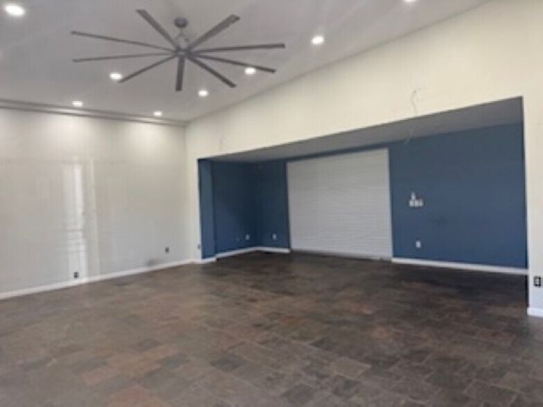 More Photos Of 2470 Air Park Rd, Charleston Warehouse For Lease