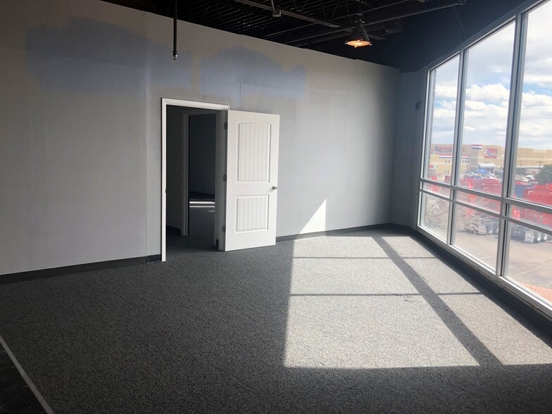 More Photos Of 8651 Grant St, Thornton Freestanding For Lease