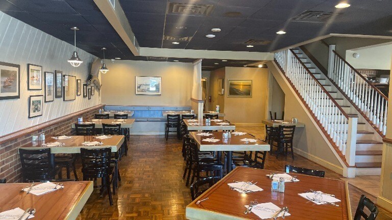 More Photos Of 3701 Lancaster Pike, Wilmington Restaurant For Sale