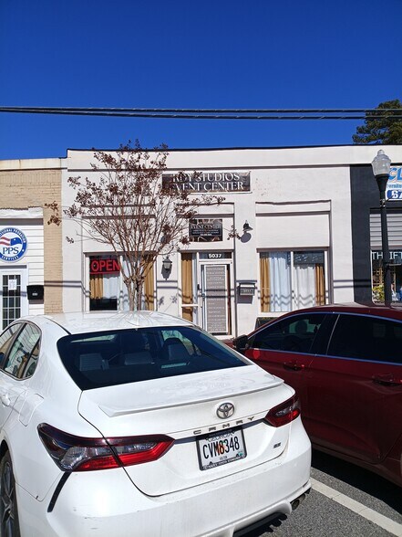 More Photos Of 5037 Union St, Union City Storefront For Sale
