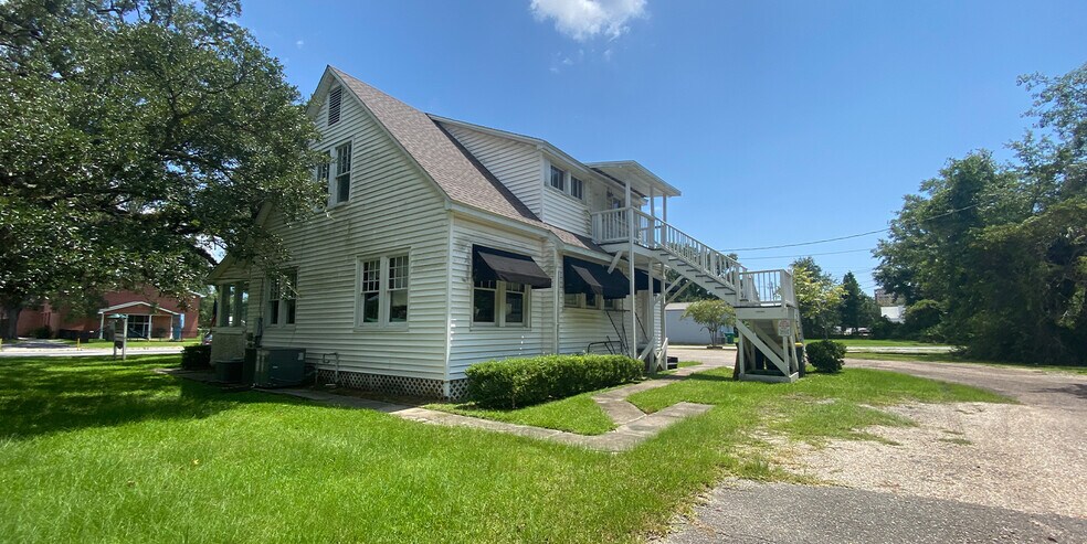 More Photos Of 1117 Washington Ave, Ocean Springs Medical For Sale