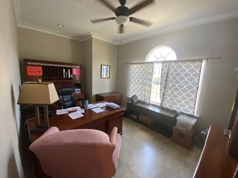 More Photos Of 1565 Sarno Rd, Melbourne Medical For Sale