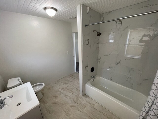 More Photos Of 401 E California Ave, Bakersfield Storefront Retail Residential For Sale