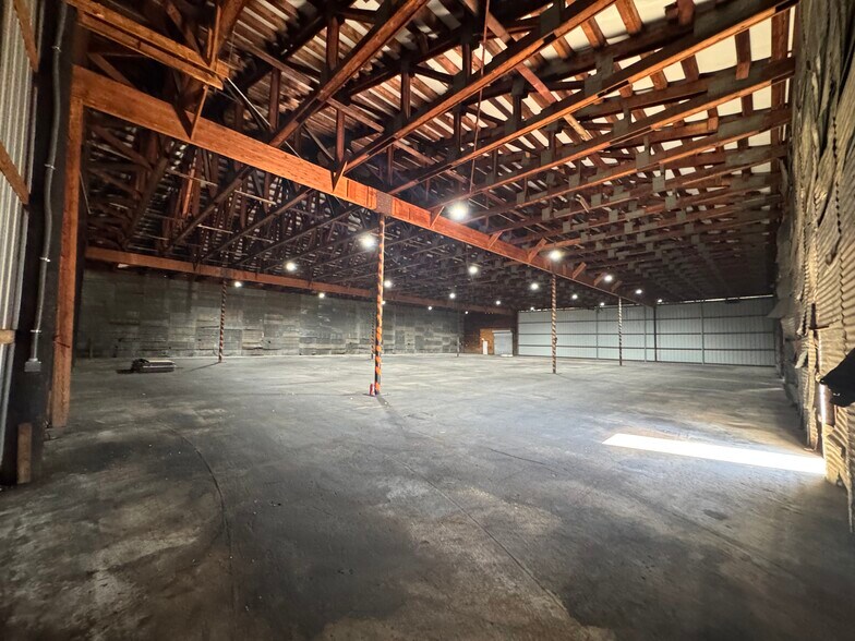 More Photos Of 813 Dumont St, South Houston Service For Lease