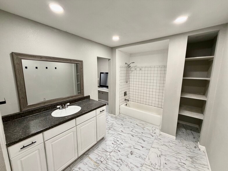 More Photos Of 831 FM 2917 Rd, Alvin Religious Facility For Sale