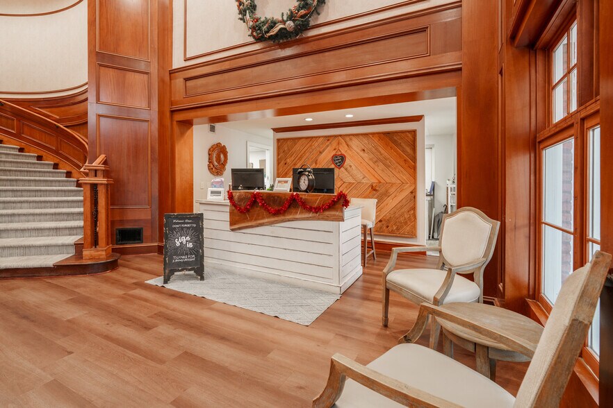 More Photos Of 425 Country Club Dr, Stockbridge Healthcare For Sale