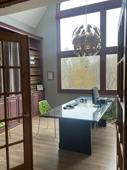 More Photos Of 420 E Main St, Branford Medical For Sale