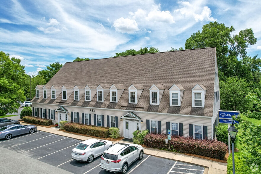 Primary Photo Of 233 S Sharon Amity Rd, Charlotte Office For Lease