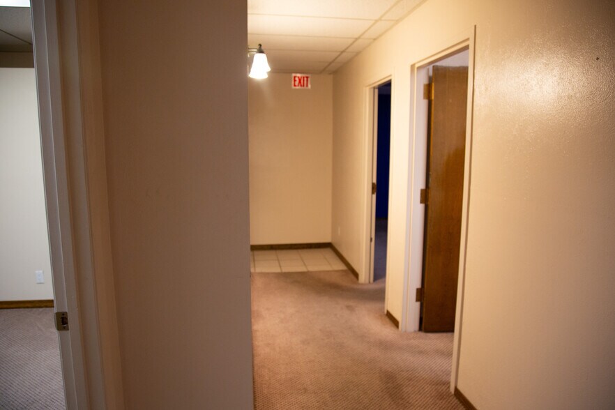 More Photos Of 1524 Eubank Blvd NE, Albuquerque General Retail For Lease