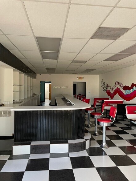 More Photos Of 28801-28929 US Hwy 19, Clearwater Unknown For Lease