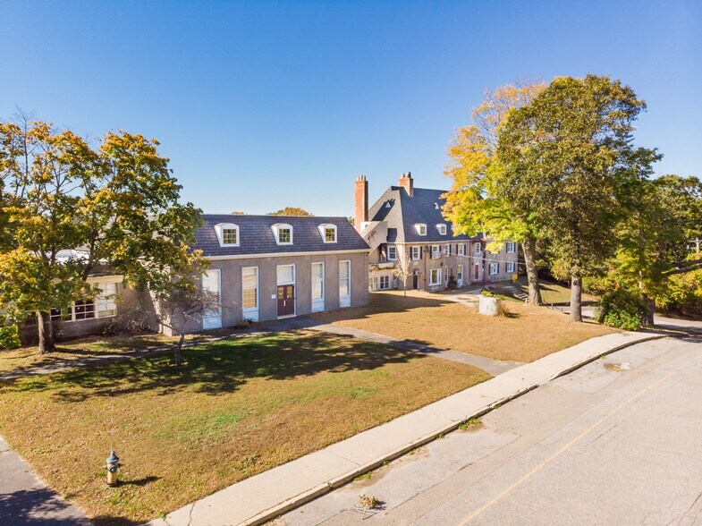 More Photos Of 18 Tower Hill Rd, Shoreham Schools For Sale