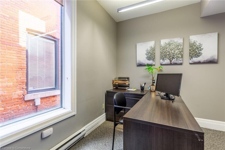 More Photos Of 21 Bold St, Hamilton Office Residential For Sale