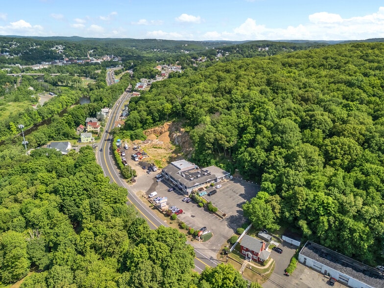 More Photos Of 628 New Haven Rd, Naugatuck Storefront Retail Office For Sale