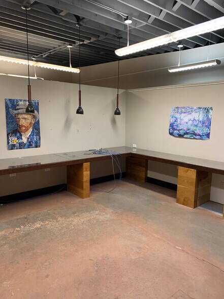 More Photos Of 486 S Broadway, Denver Storefront For Lease