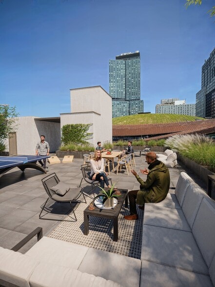 More Photos Of 604 Pacific St, Brooklyn General Retail For Lease