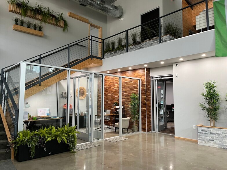 More Photos Of 1330 Rayford Park Rd, Spring Loft Creative Space For Lease