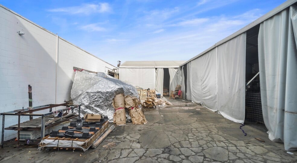 More Photos Of 2110 Edwards Ave, South El Monte Warehouse For Sale