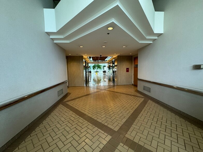 More Photos Of 4061 Powder Mill Rd, Beltsville Office For Lease