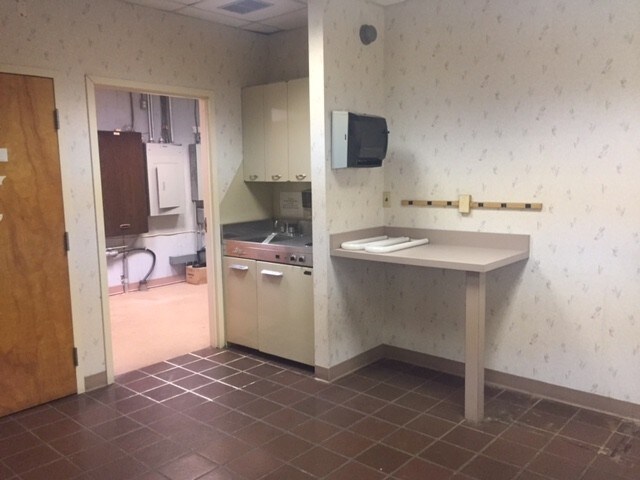 More Photos Of 1450 Parkside Ave, Ewing Medical For Lease