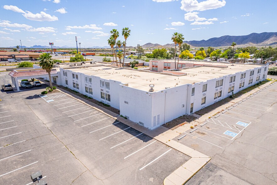 More Photos Of 5540 N Sunland Gin Rd, Eloy Hotel For Sale