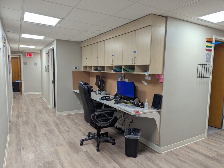 More Photos Of 775 Park Ave, Huntington Medical For Lease