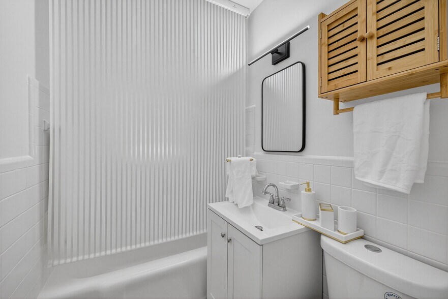 More Photos Of 1317 NE 1st Ave, Fort Lauderdale Multifamily For Sale