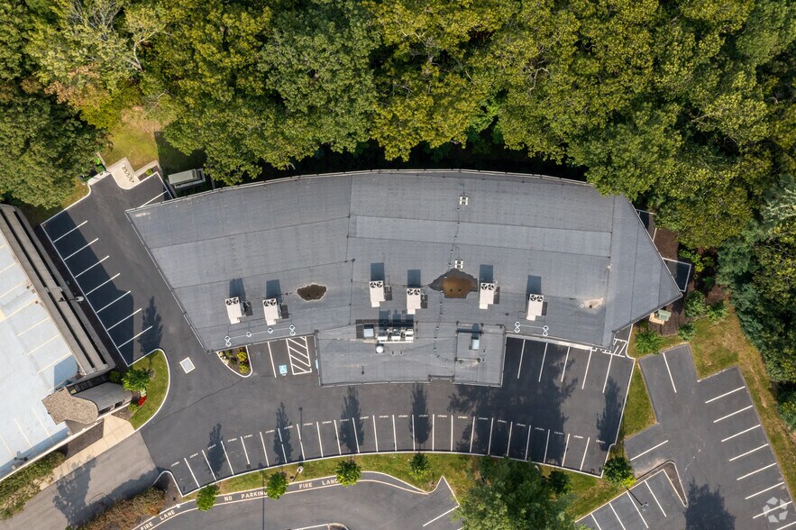 More Photos Of 746 South St, Waltham Office For Lease