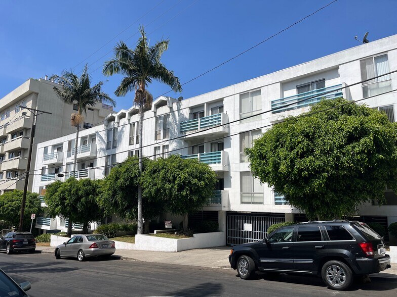 More Photos Of 1617 N Fuller Ave, Los Angeles Apartments For Sale