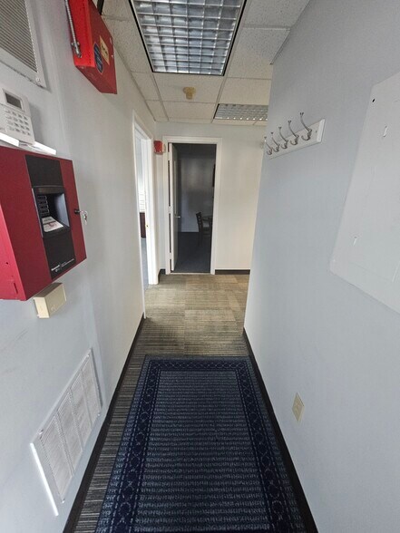 More Photos Of 3288 Delsea Dr, Franklinville Office For Lease