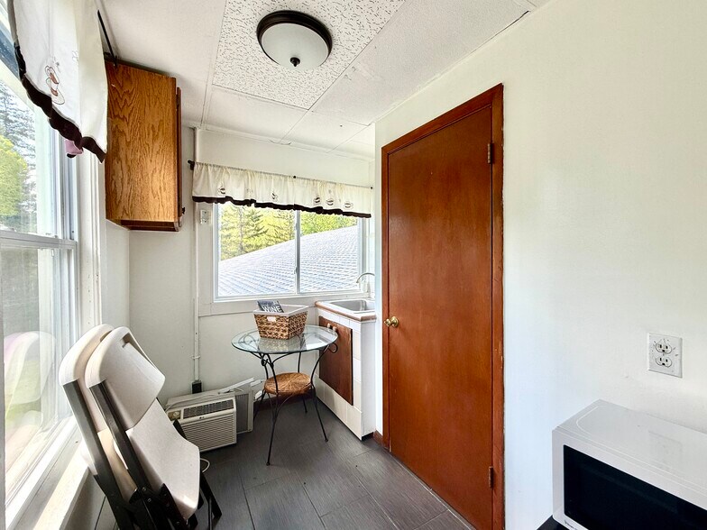 More Photos Of 5085 Route 23A, Haines Falls Flex For Sale