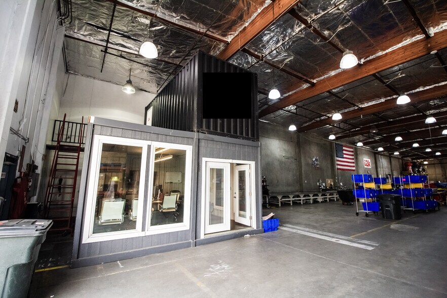 More Photos Of 748 N McKeever Ave, Azusa Warehouse For Sale