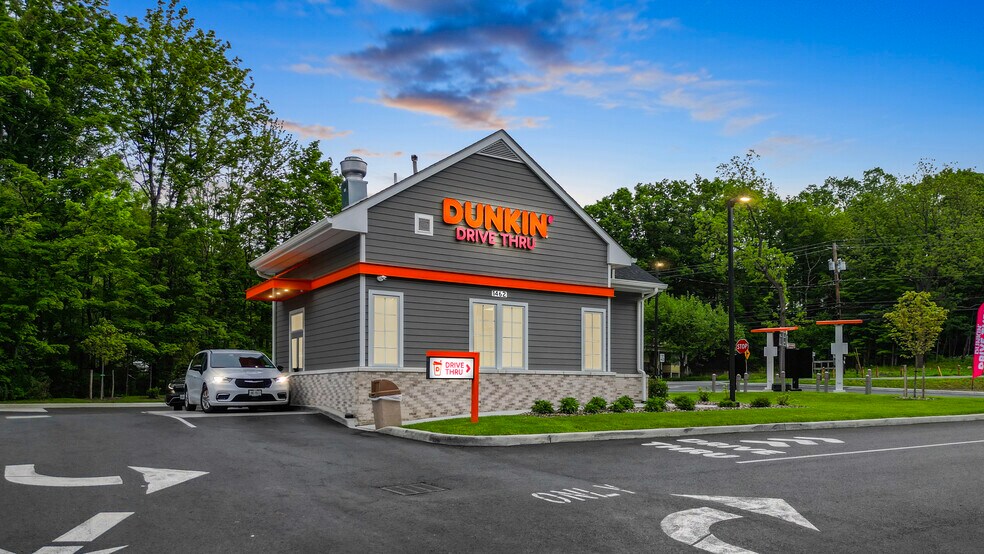 Primary Photo Of 1462 Ny-28, West Hurley Fast Food For Sale
