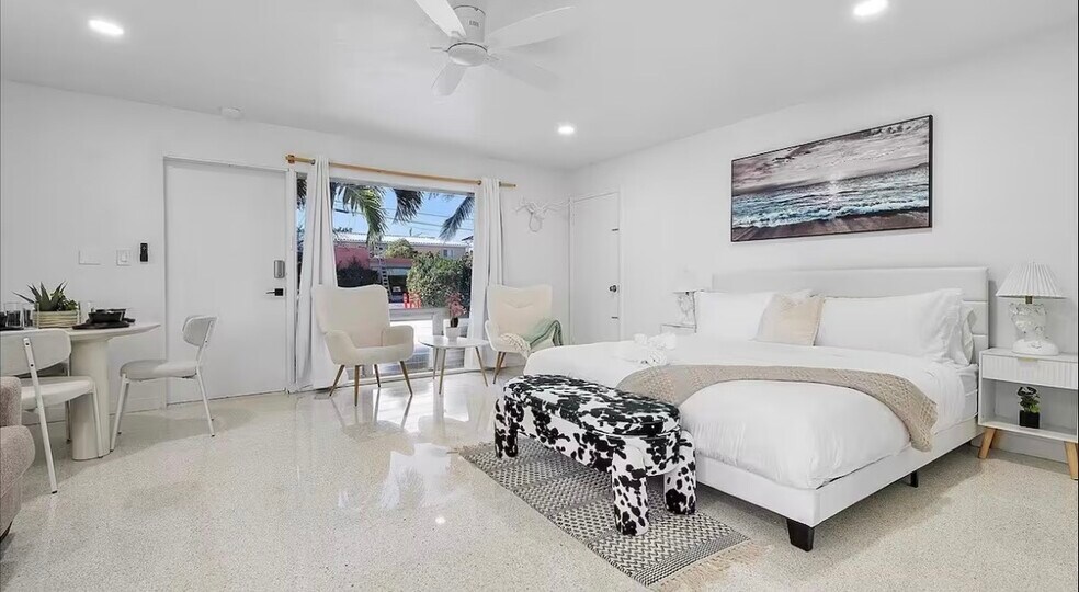 More Photos Of 333 Palm St, Hollywood Apartments For Sale