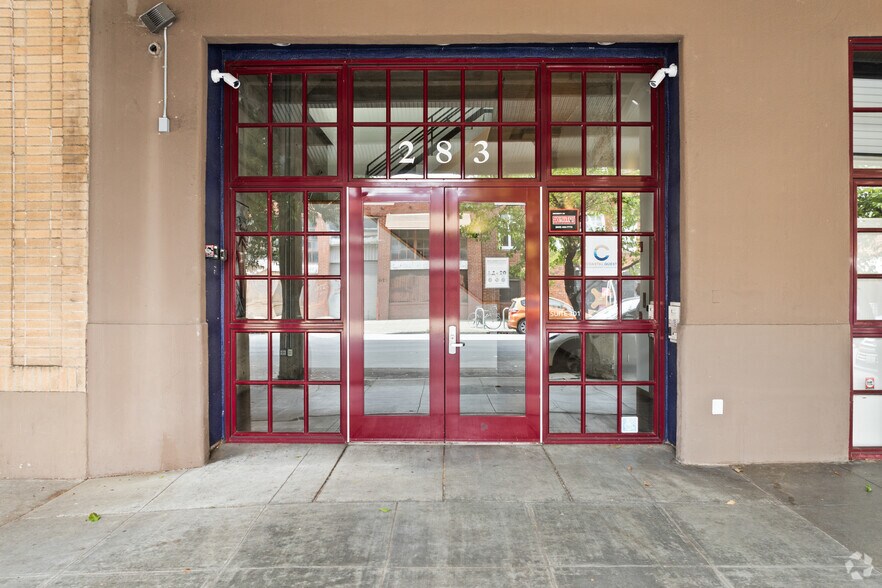 More Photos Of 283 4th St, Oakland Loft Creative Space For Lease