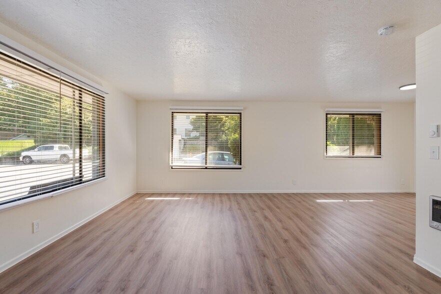 More Photos Of 2507-2525 SE Monroe St, Portland Apartments For Sale