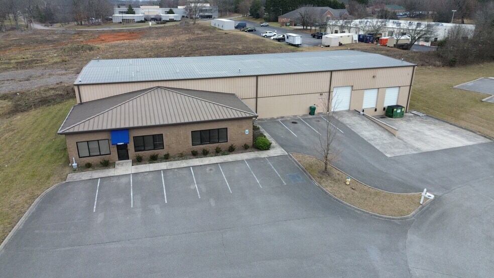 Primary Photo Of 10201 Upper Ridge Way, Knoxville Warehouse For Lease
