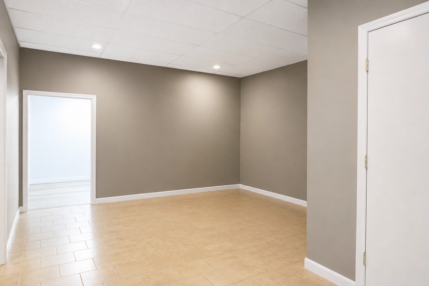 More Photos Of 432 Broad St, Shrewsbury Storefront For Lease