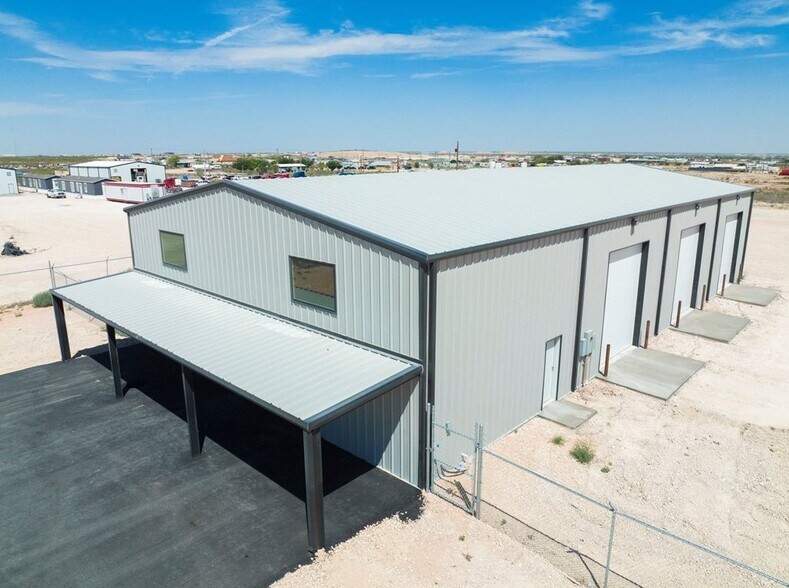 More Photos Of 14050 W Silver Fox Trl, Odessa Warehouse For Sale