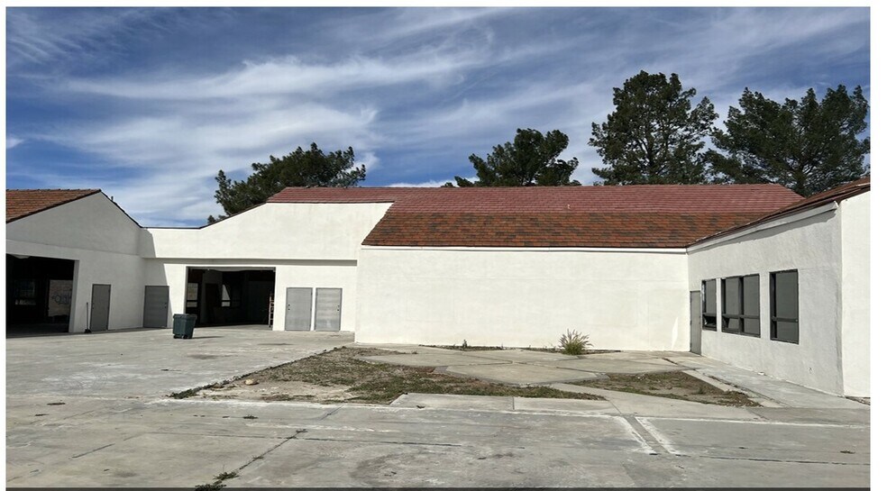 More Photos Of 4130 Hallmark Pky, San Bernardino Warehouse For Lease