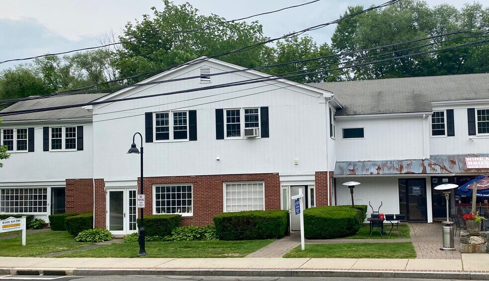 More Photos Of 12 Old Mill Rd, Redding Freestanding For Lease