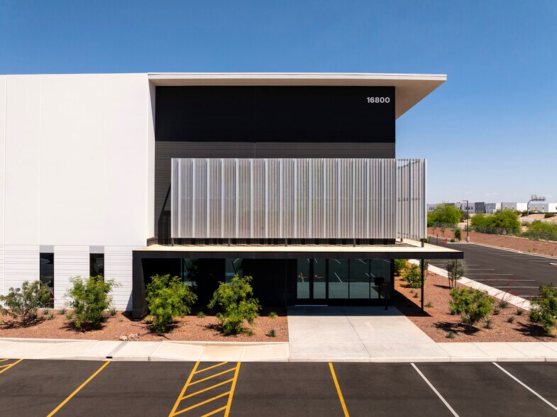 More Photos Of NWC of Route 303 & W Glendale Avenue, Litchfield Park Unknown For Lease