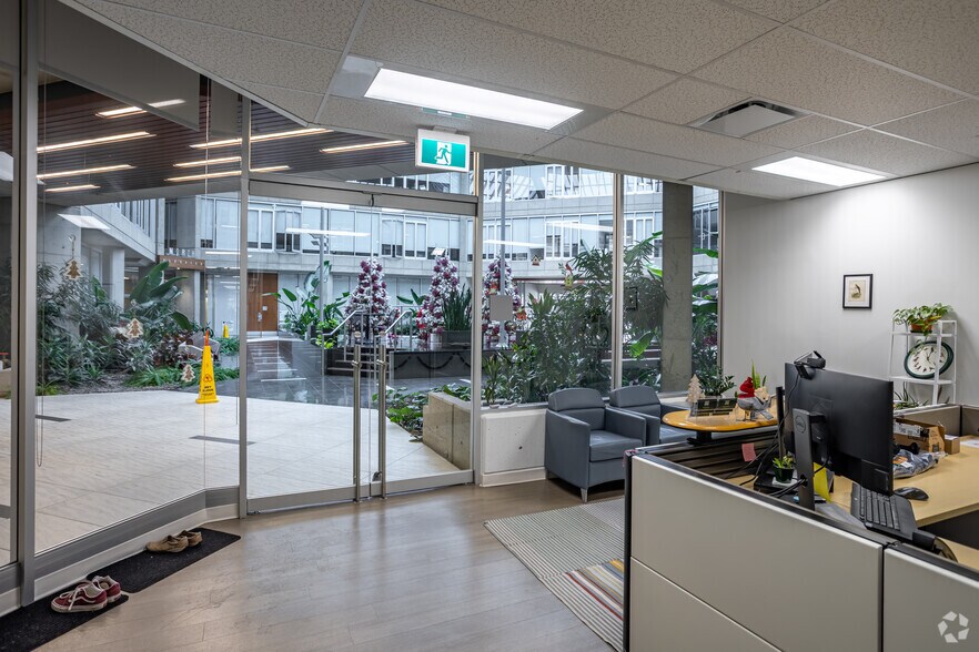 More Photos Of 6715 8th St NE, Calgary Office For Lease